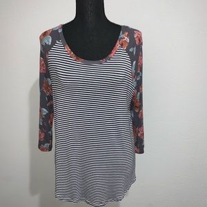 24/7 Maurices three quarter sleeve tee